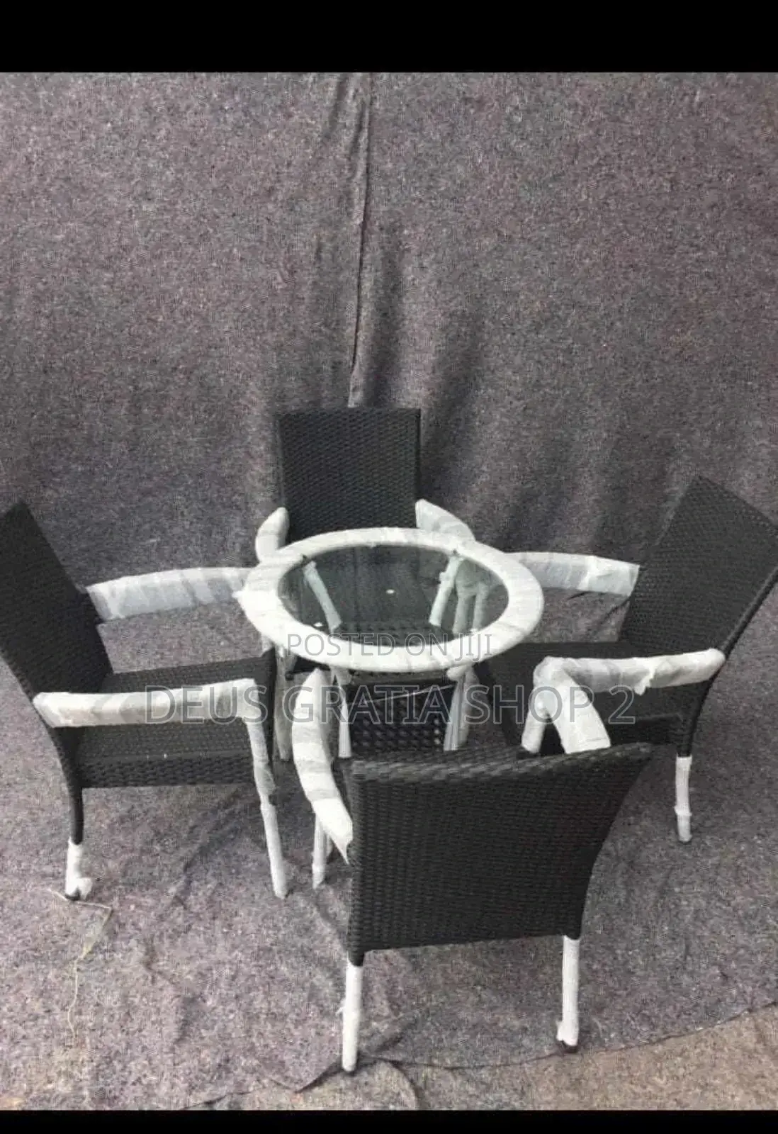 Restaurant Rattan Set of Table and 4 Chairs