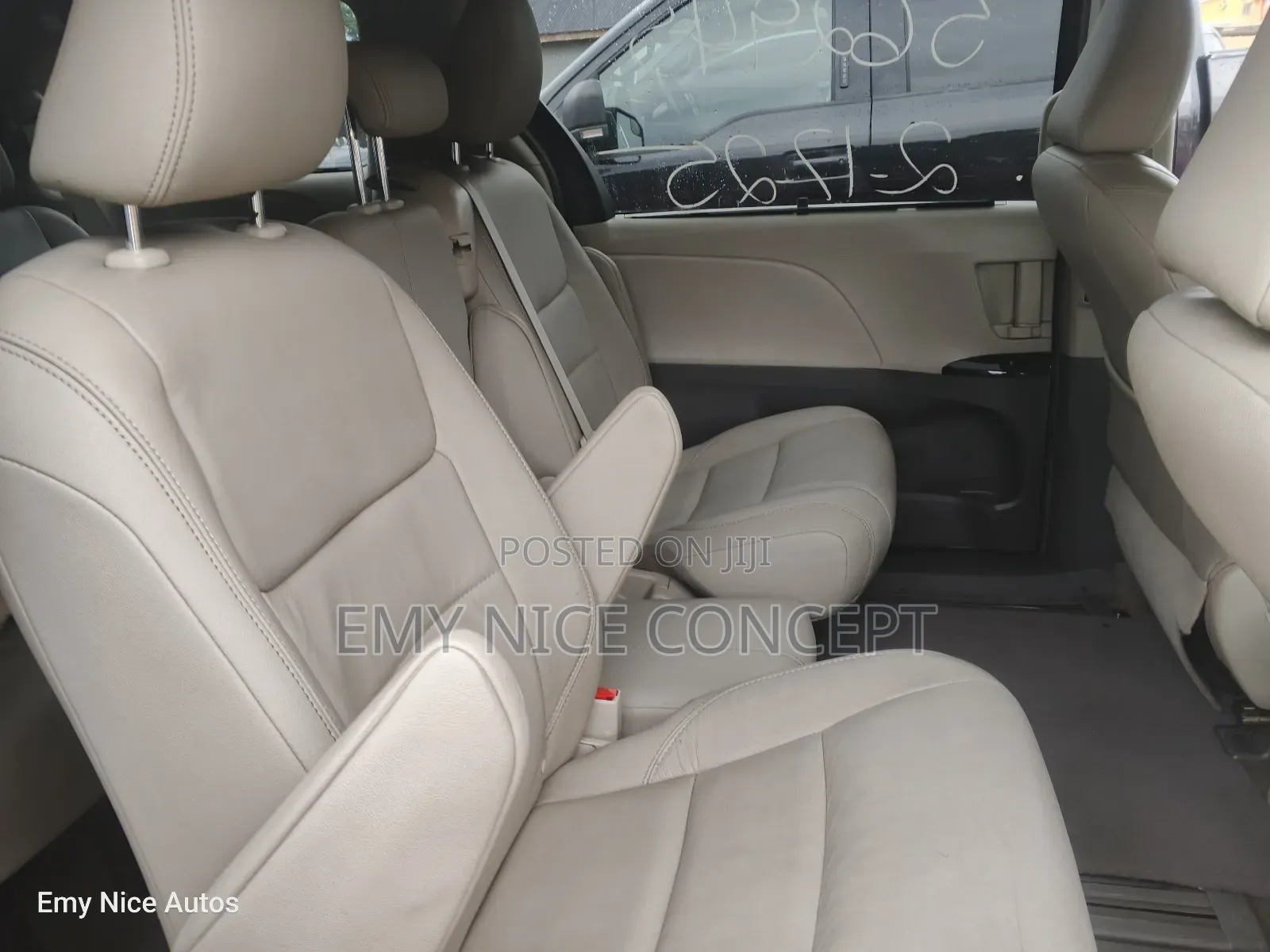 Toyota Sienna XLE 7-Passenger 4dr Minivan AWD (3.5L 6cyl 6A) 2015 Red