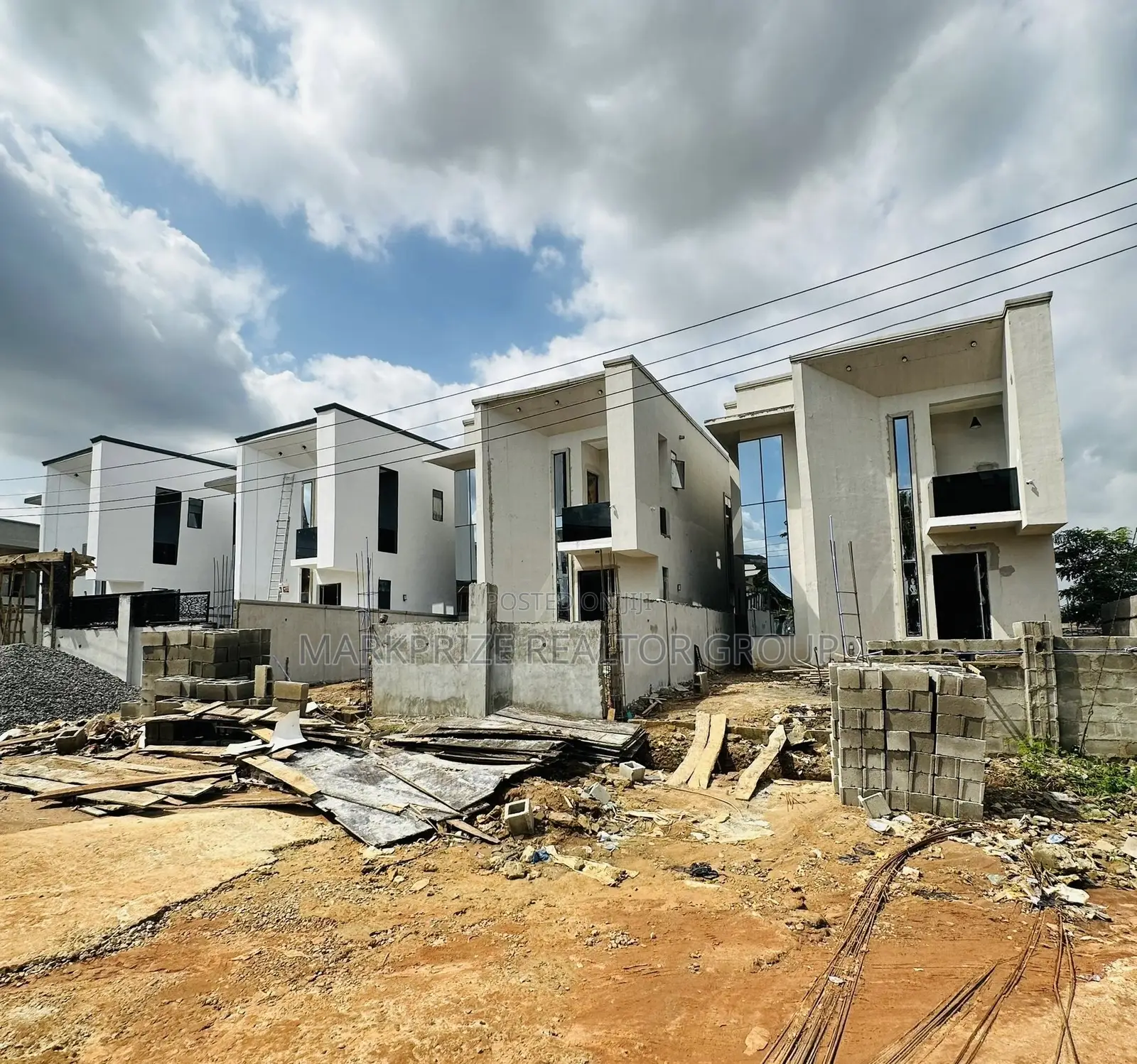 4bdrm Duplex in Ogba Lagos for sale