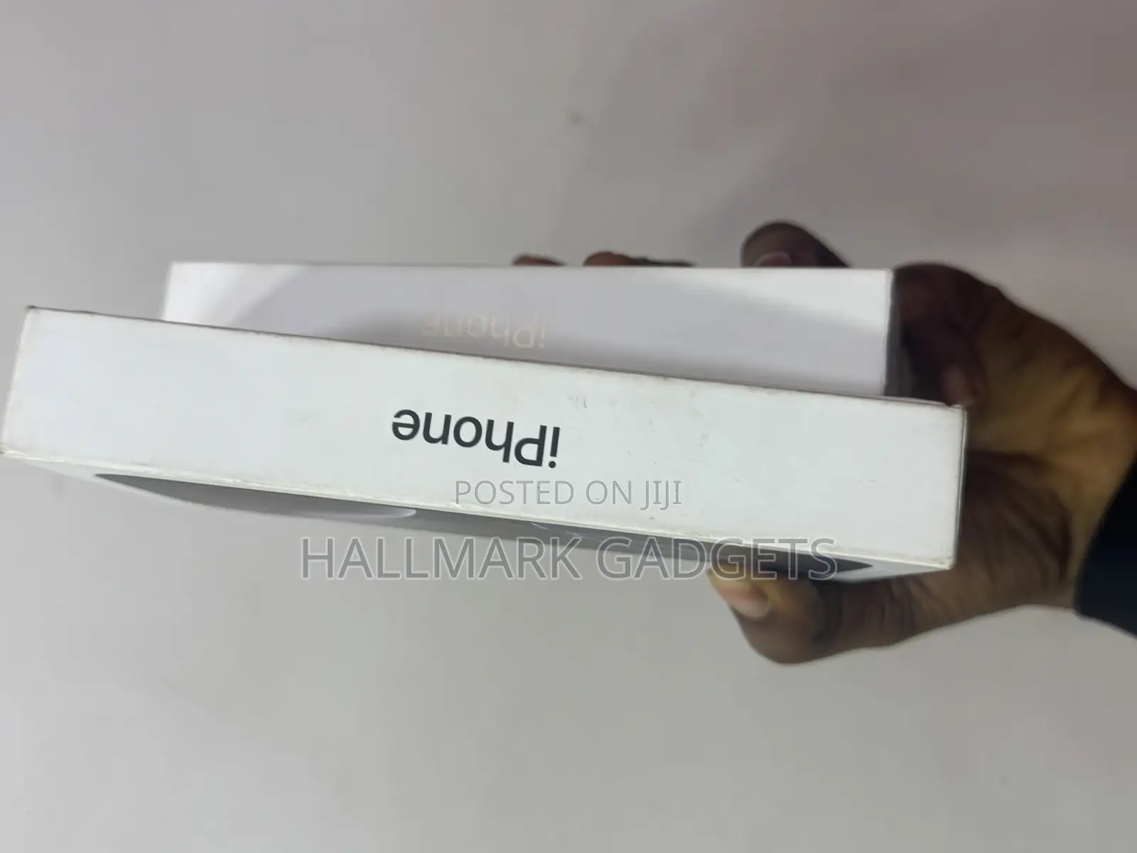 New Apple iPhone 16 Pro 128 GB Yellow
