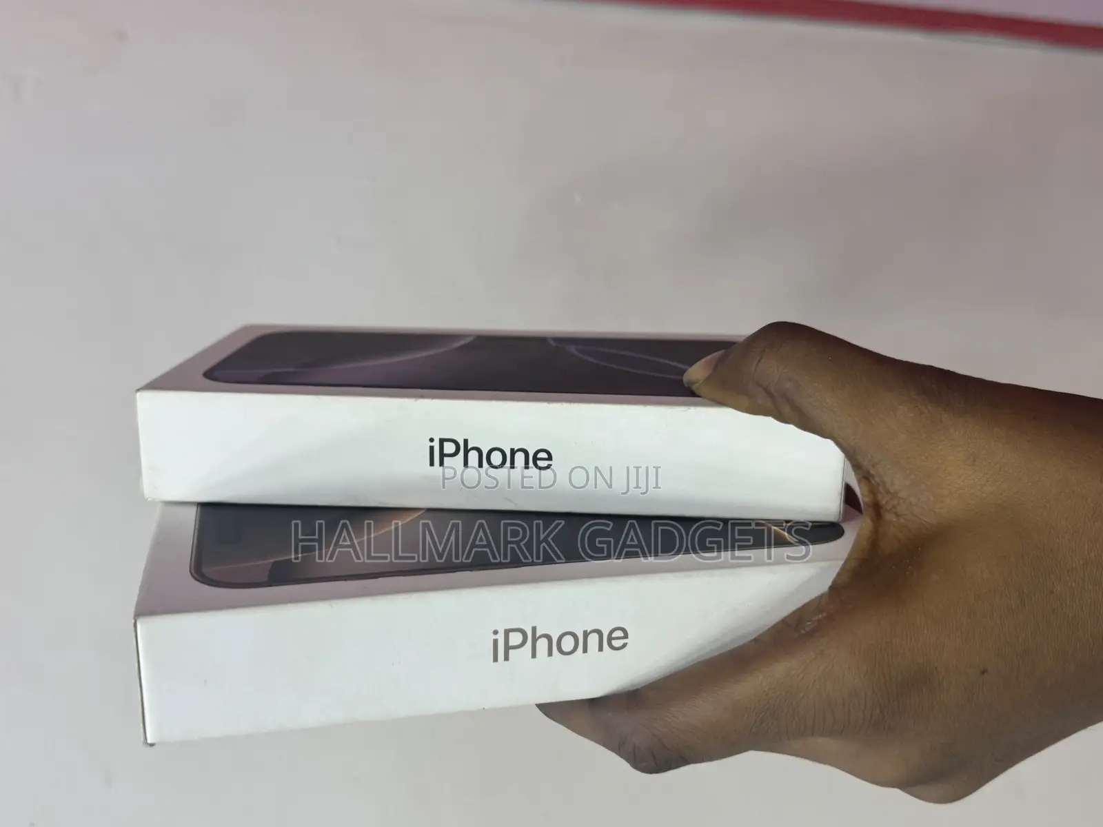 New Apple iPhone 16 Pro 128 GB Yellow