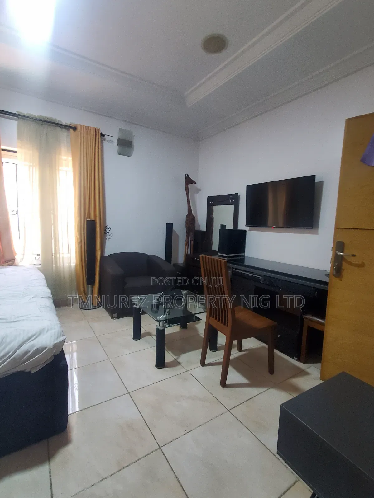 Furnished Studio Apartment in Chevron for rent
