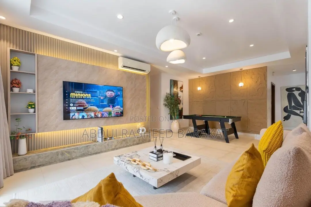Cute Newly Built Two Bedroom Apartment at Bluewaters