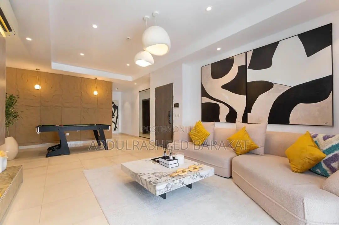 Cute Newly Built Two Bedroom Apartment at Bluewaters