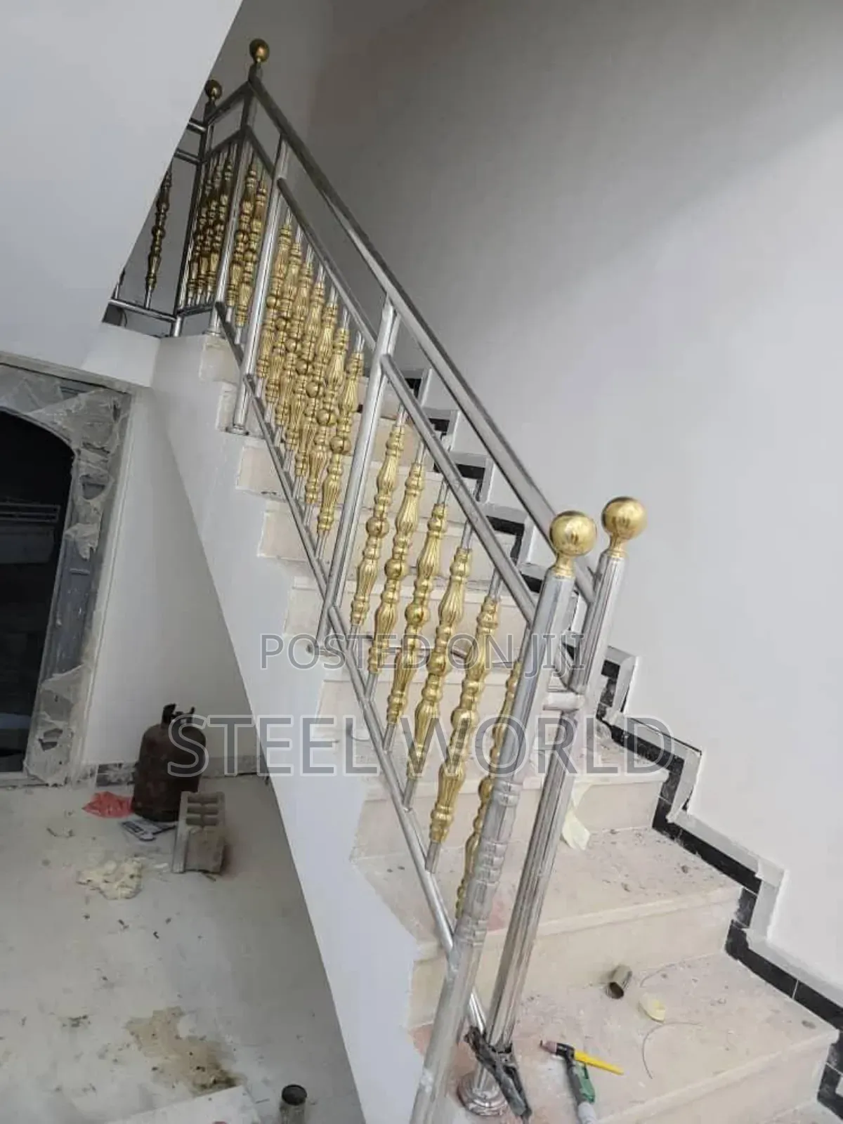 Supreme Handrails