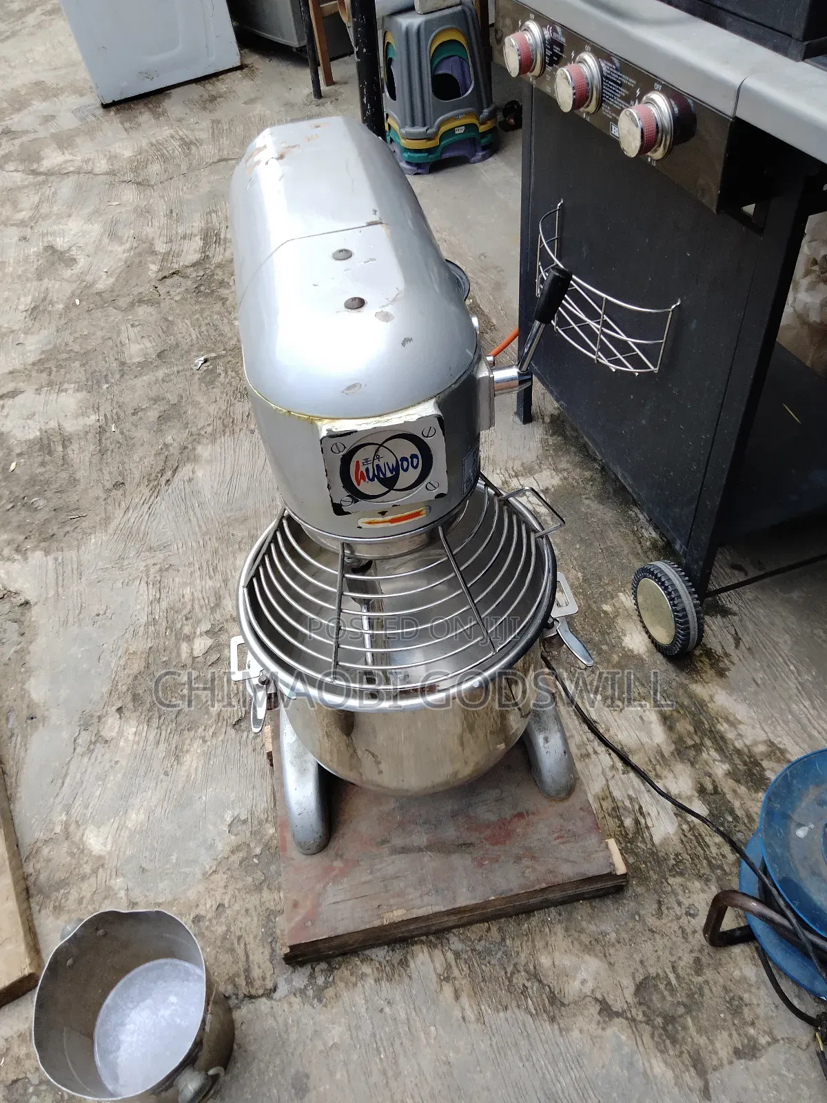20 Litres Commercial Cake and Dough Mixer