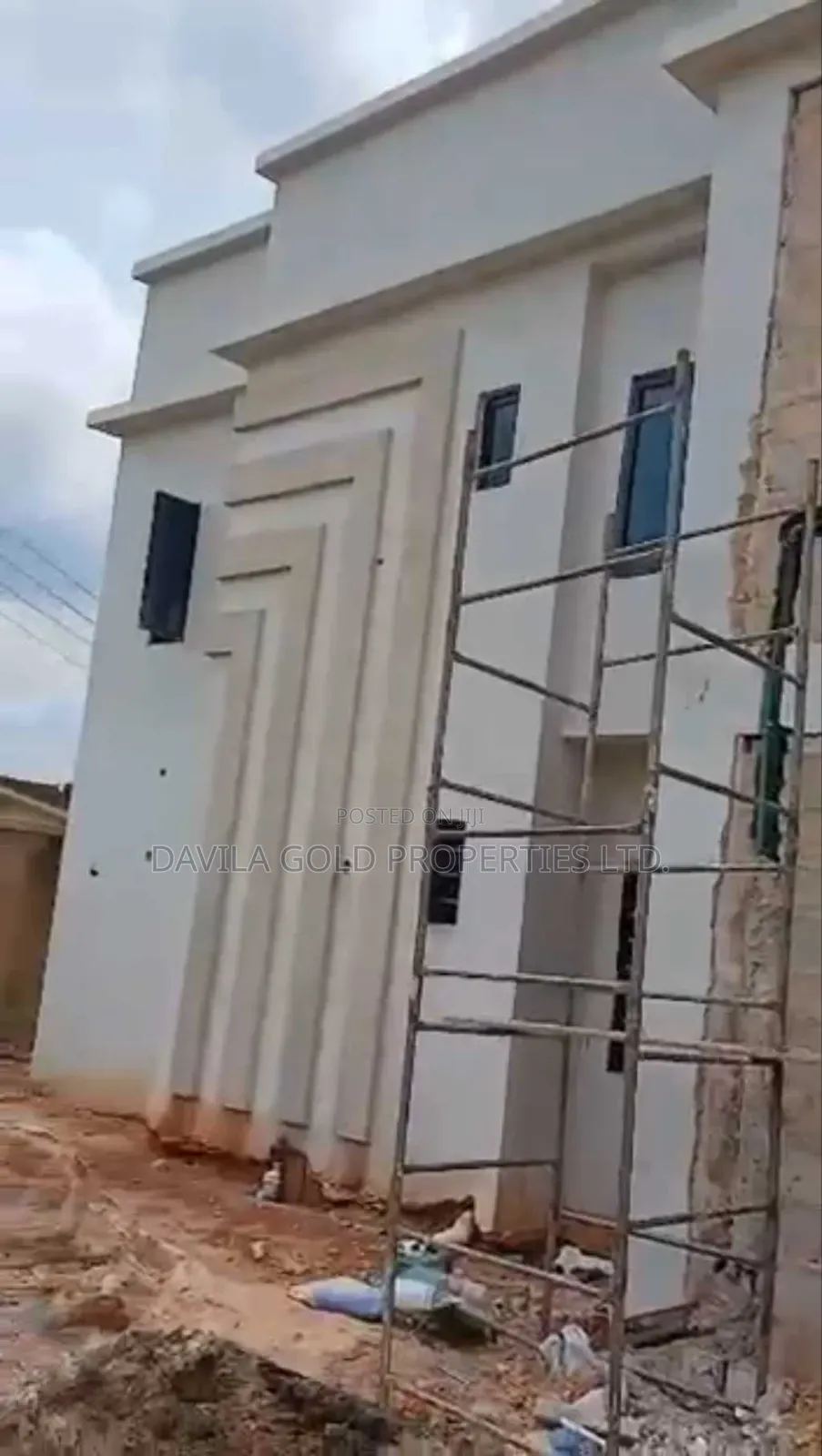 15bdrm Block of Flats in Benin City for sale