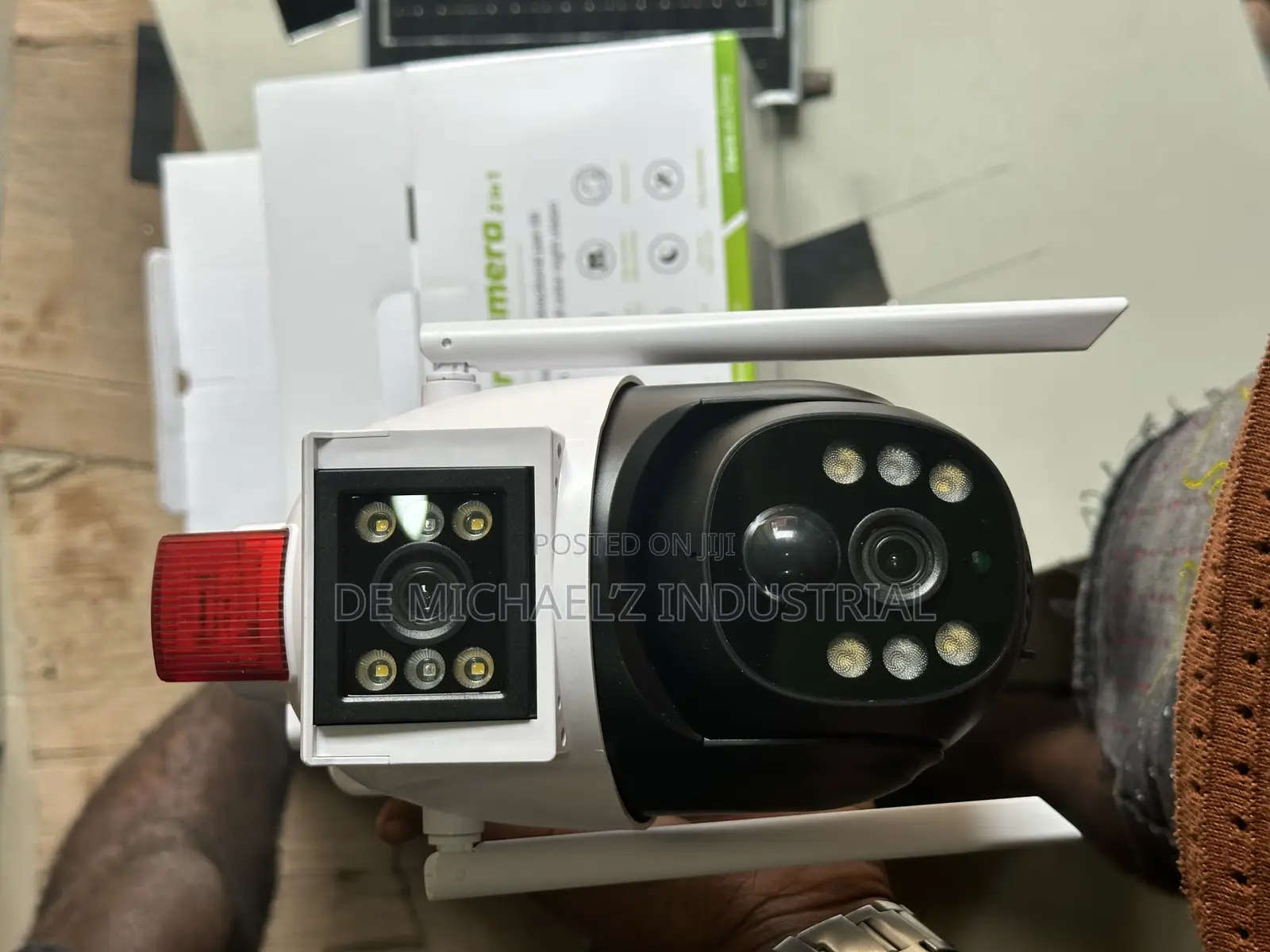 Al Solar Camera Double Lens Solar PTZ Camera