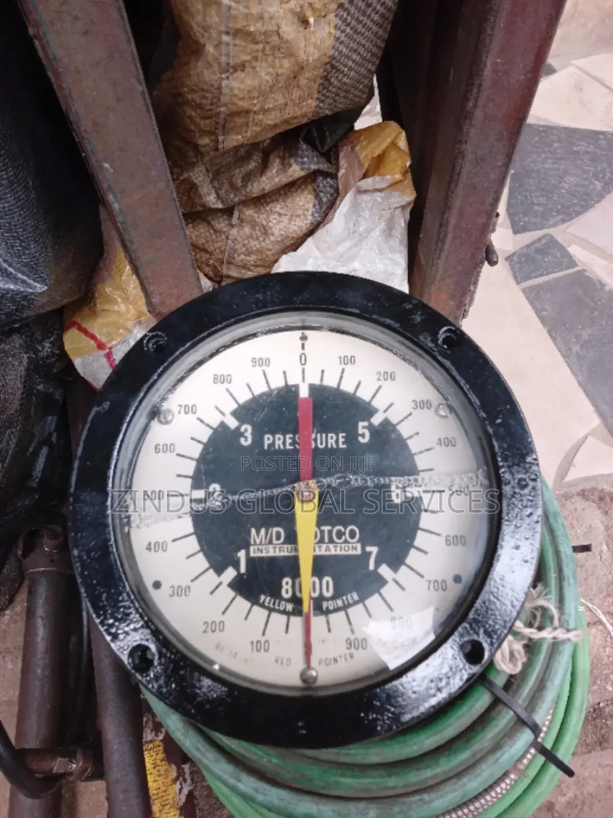 Pressure Gauge