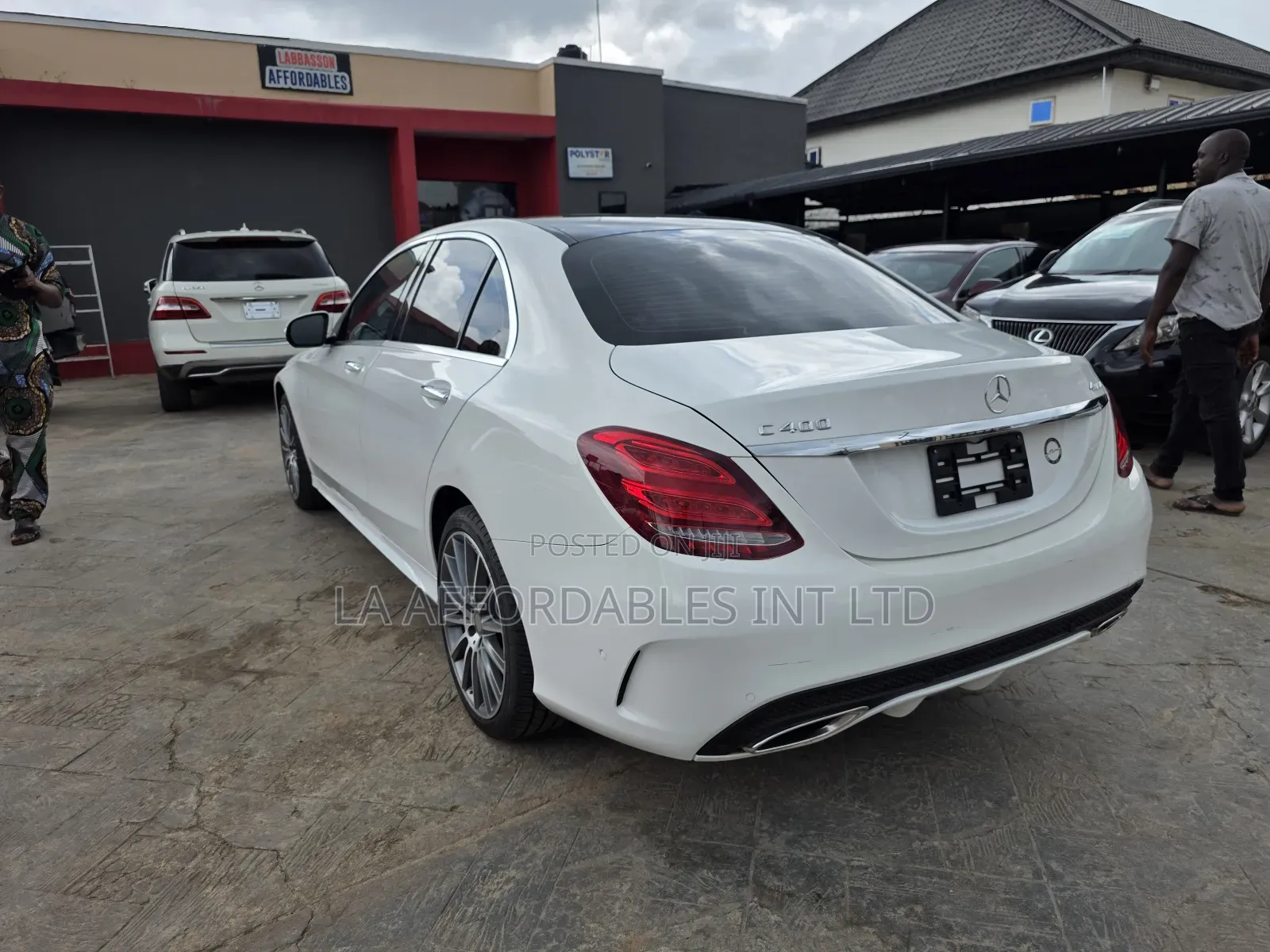 Mercedes-Benz C400 4Matic AWD Sedan (3.0L V6 7A) 2015 White