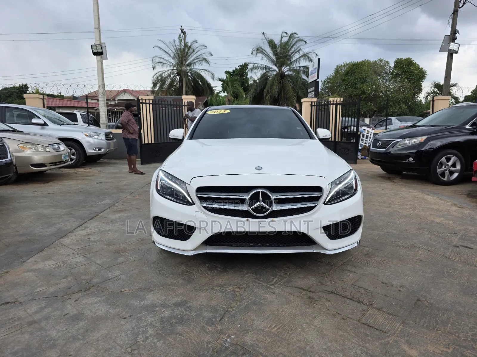 Mercedes-Benz C400 4Matic AWD Sedan (3.0L V6 7A) 2015 White