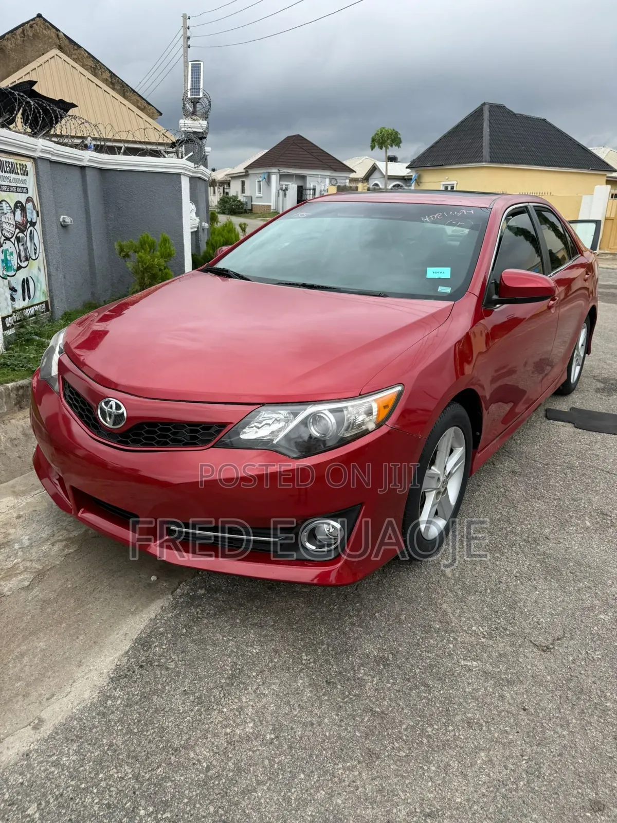 Toyota Camry SE 4dr Sedan (2.5L 4cyl 6A) 2012 Red