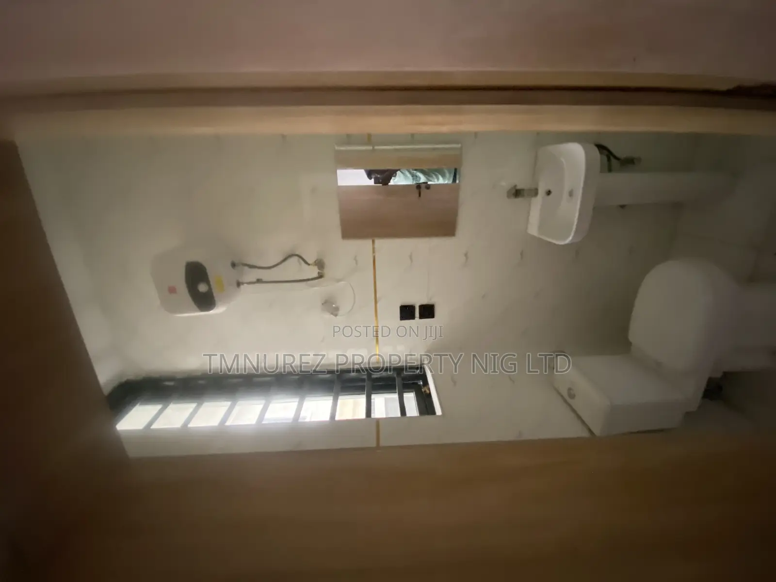 4bdrm Duplex in Ologolo, Lekki for sale
