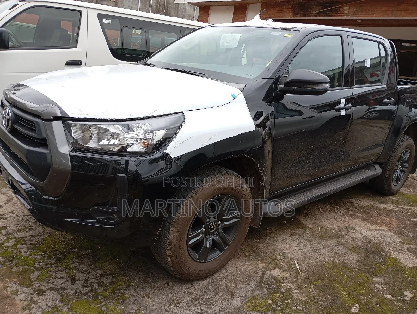 New Toyota Hilux 2025 Black