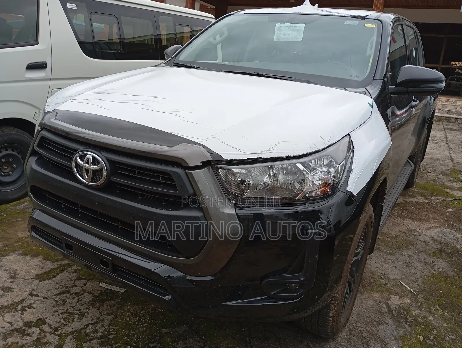 New Toyota Hilux 2025 Black