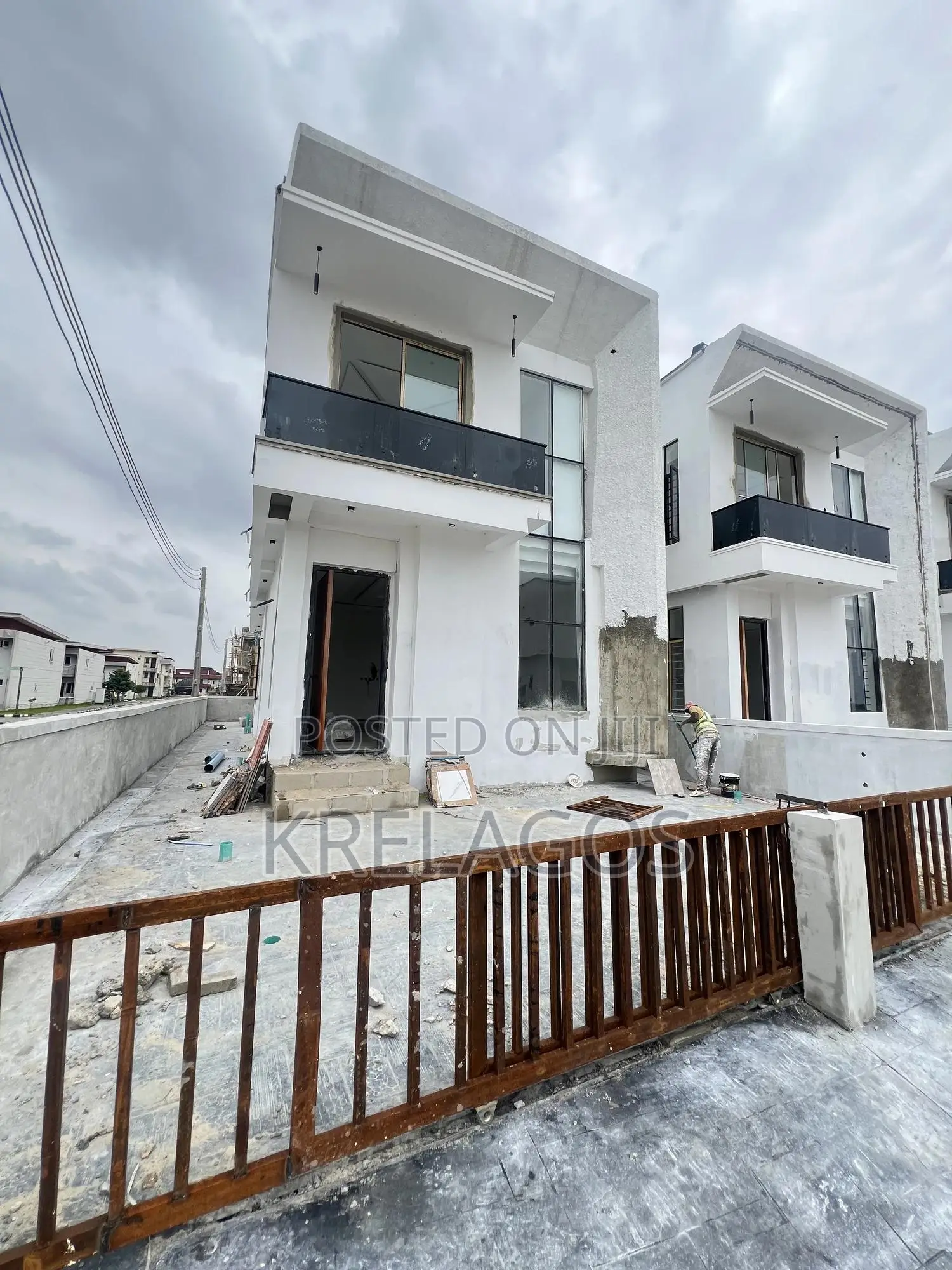 5bdrm Duplex in Sangotedo for sale