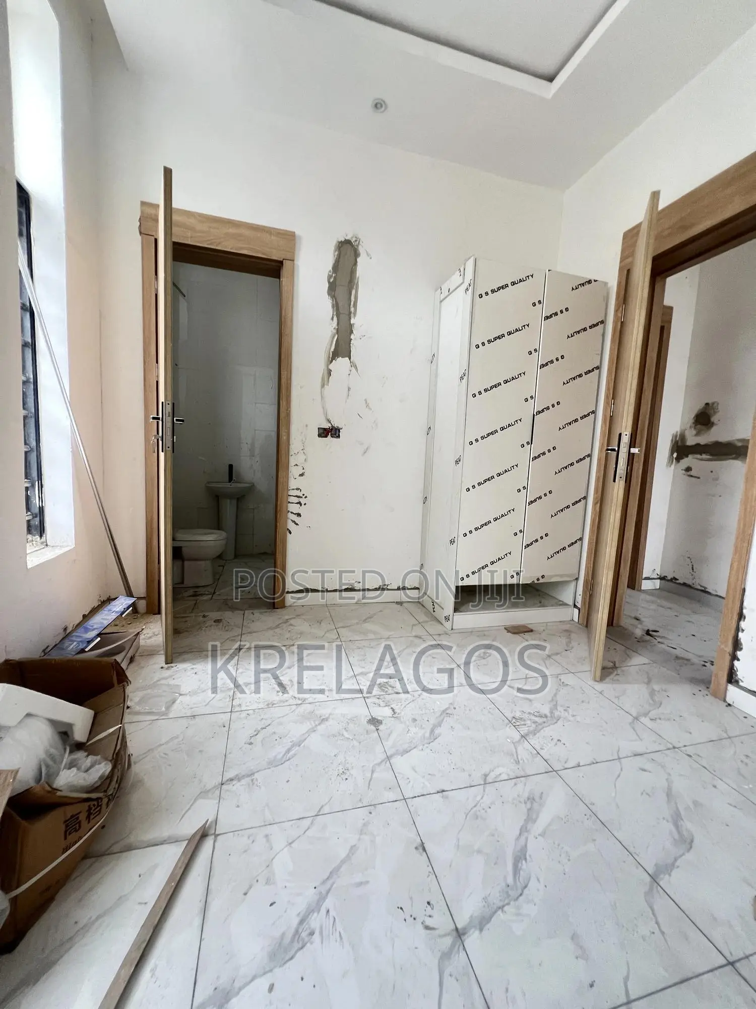5bdrm Duplex in Sangotedo for sale