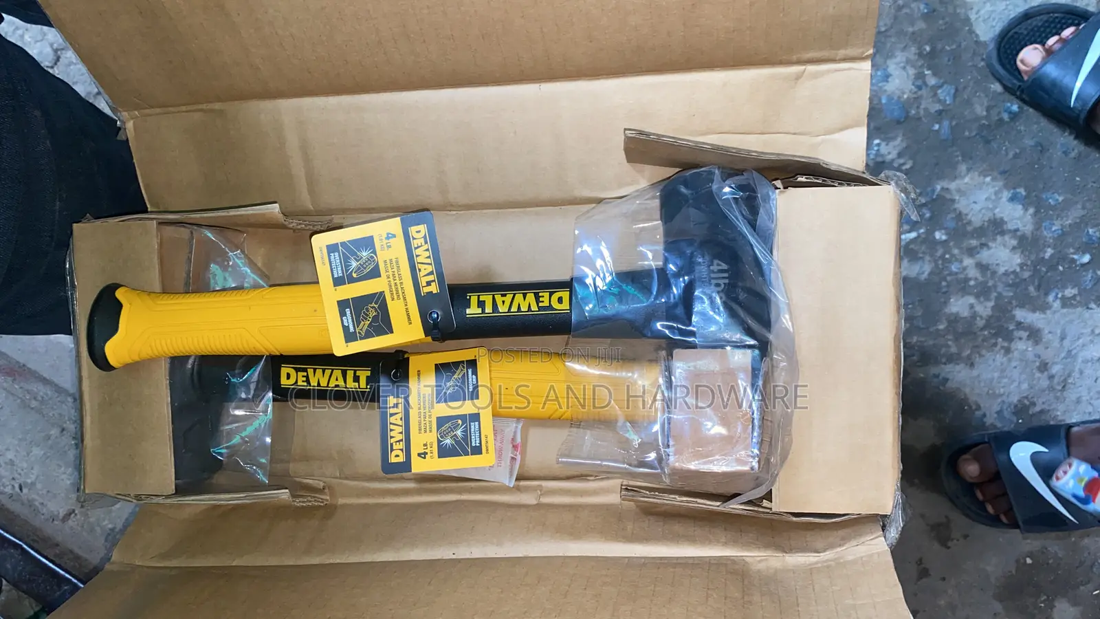 Dewalt 4 Lb. Fiberglass Blacksmith Hammer