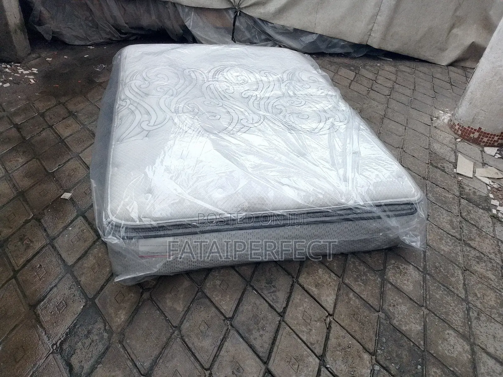 4.5/6 Canadian Hybrid Mattress