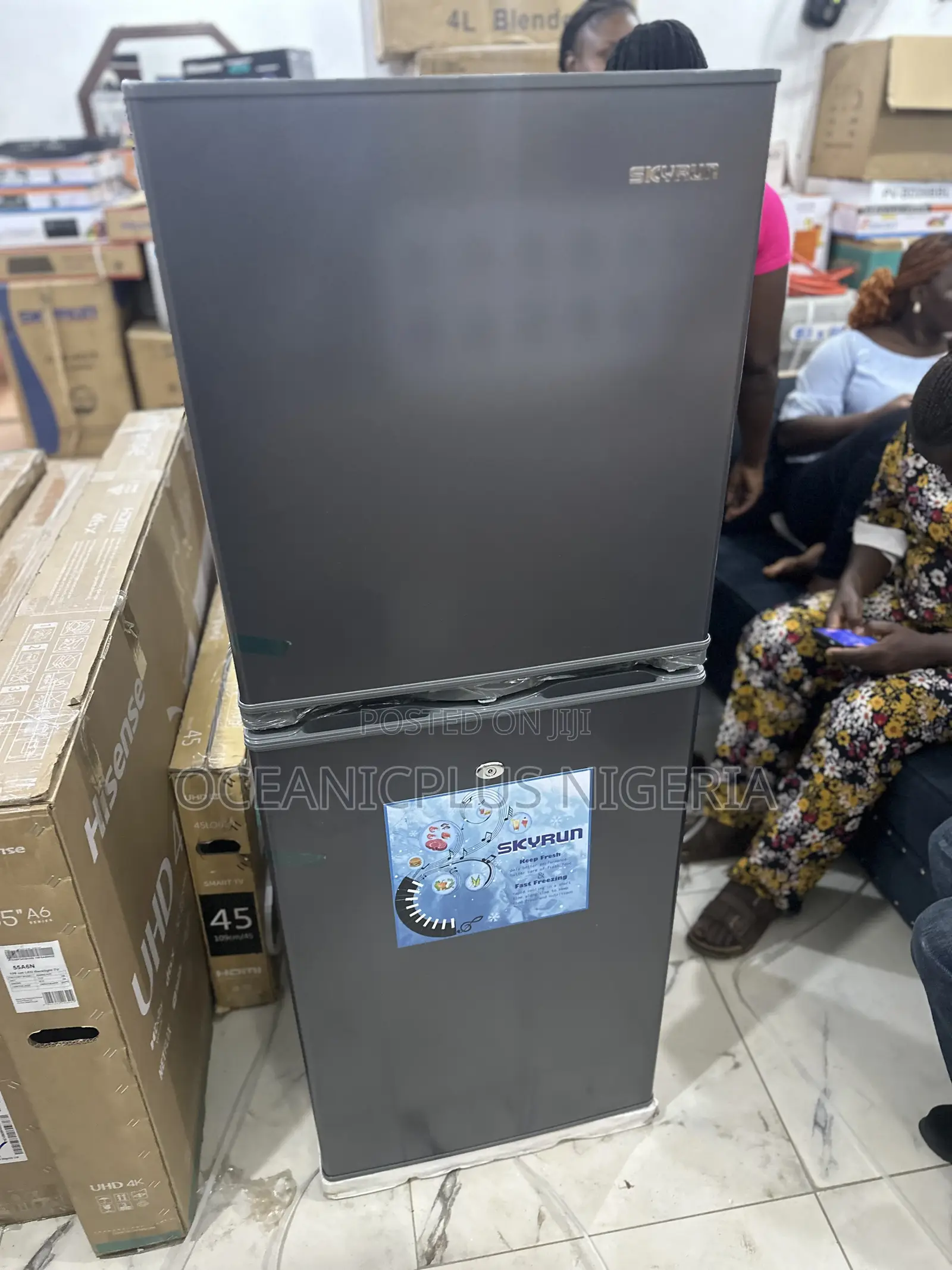 Skyrun Icynest 195 Liters Refrigerator (Model BCD-195hs).