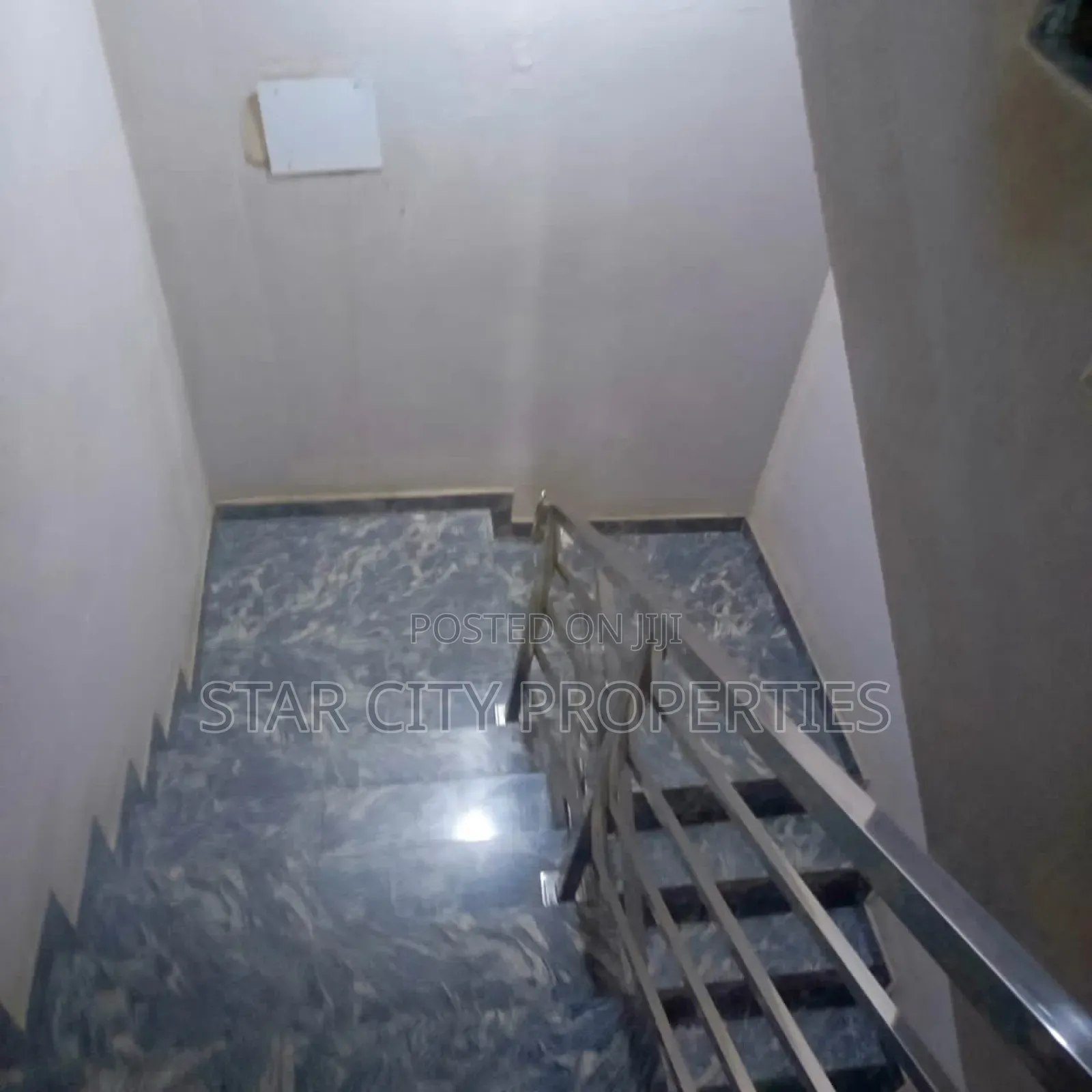 3bdrm Apartment in Ikeja GRA for sale
