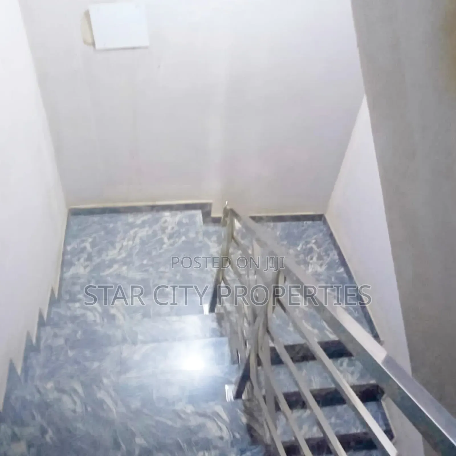 3bdrm Apartment in Ikeja GRA for sale