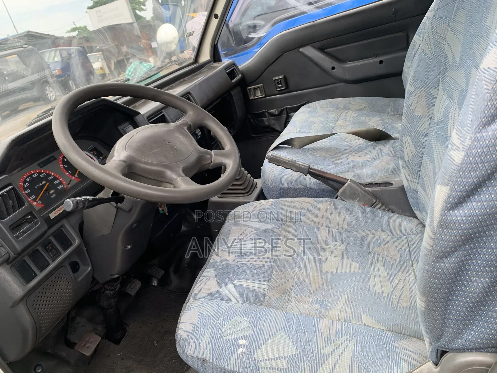 Mitsubishi Delica