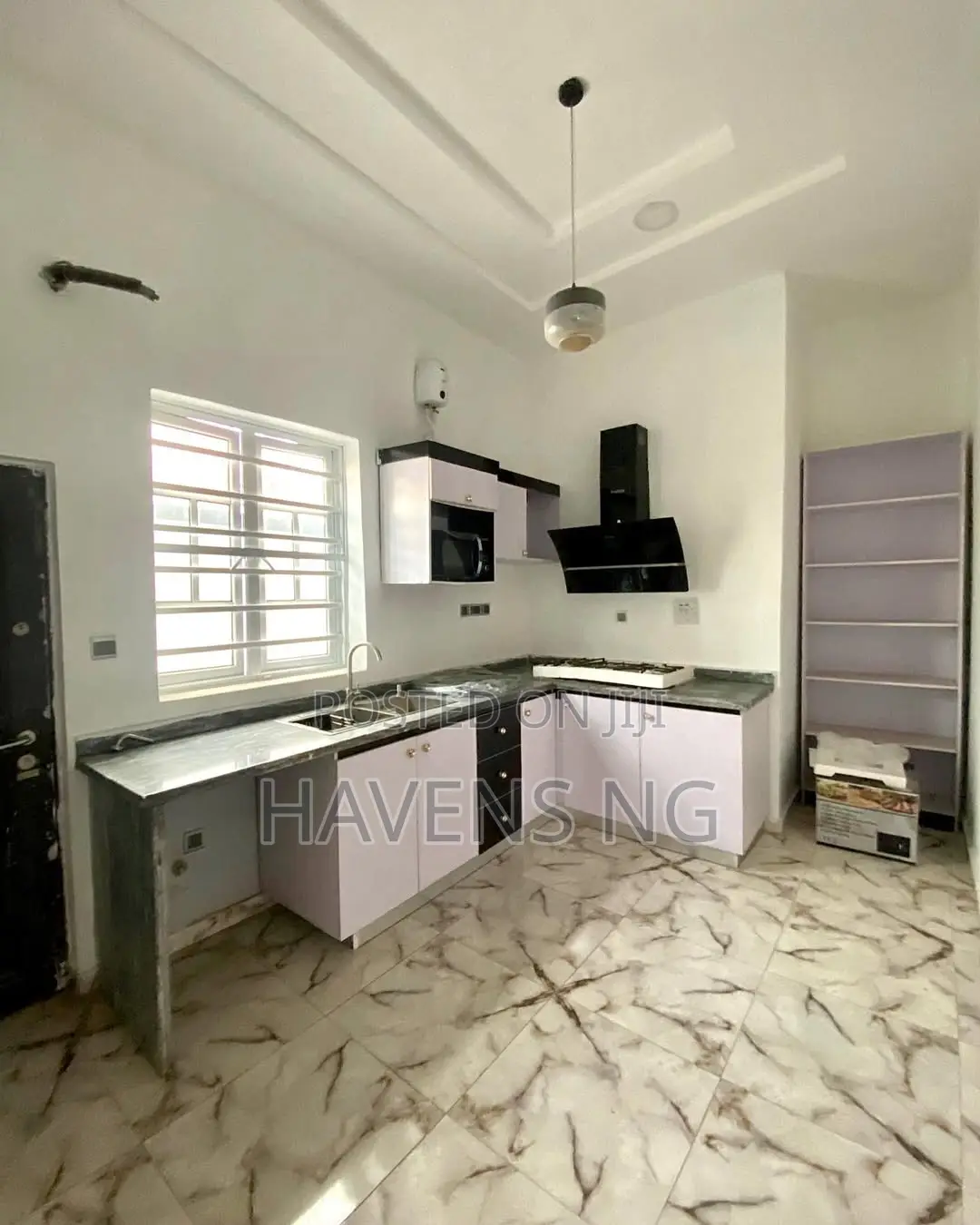 4bdrm Duplex in Agungi for sale