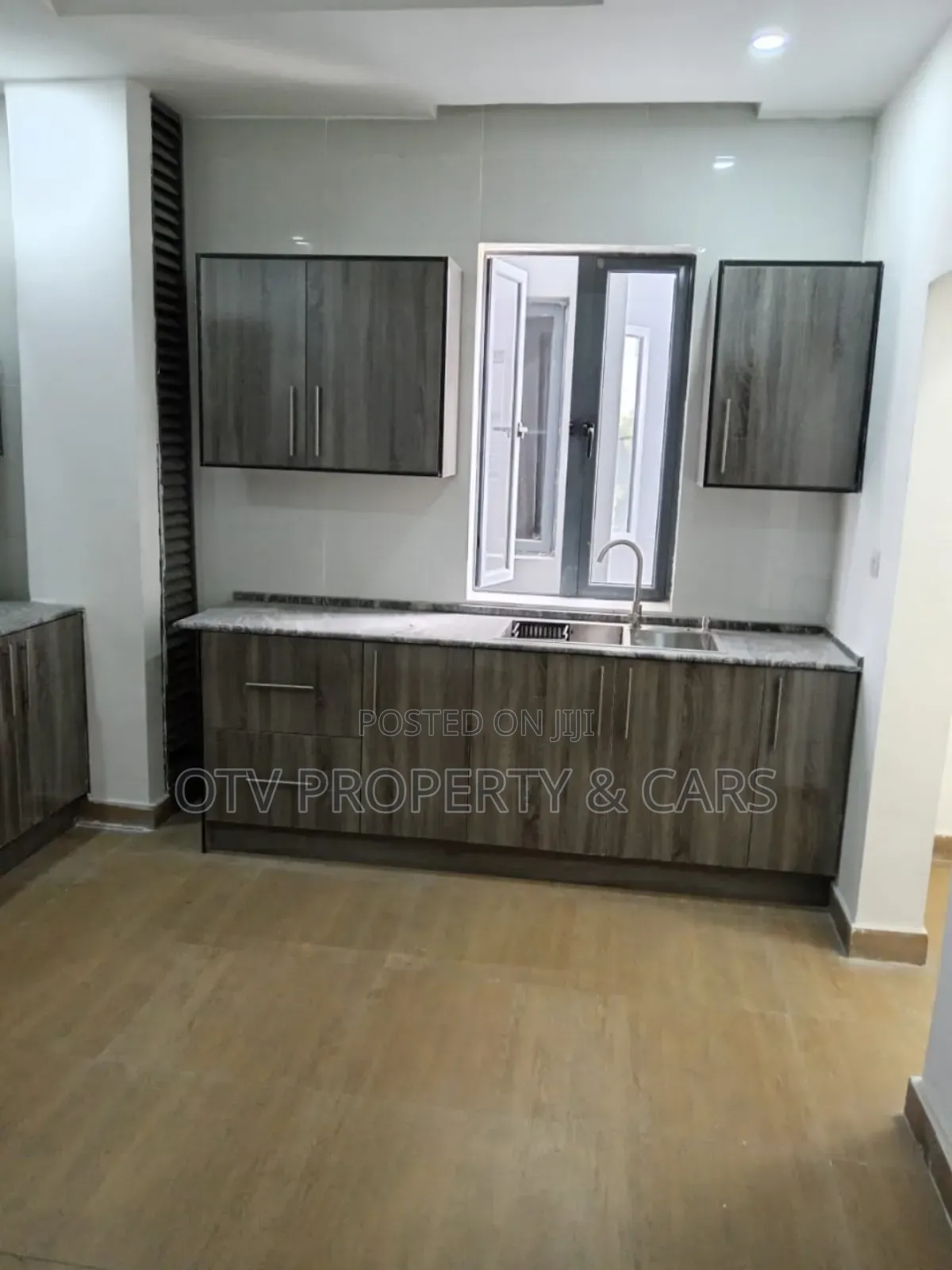 Furnished 2bdrm Apartment in Victoria Island for sale