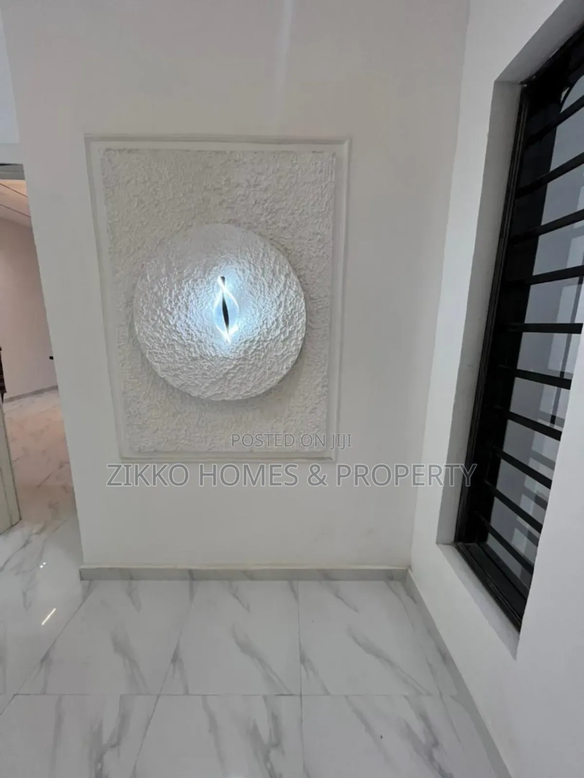 5bdrm Duplex in Chevron Drive, Lekki for sale