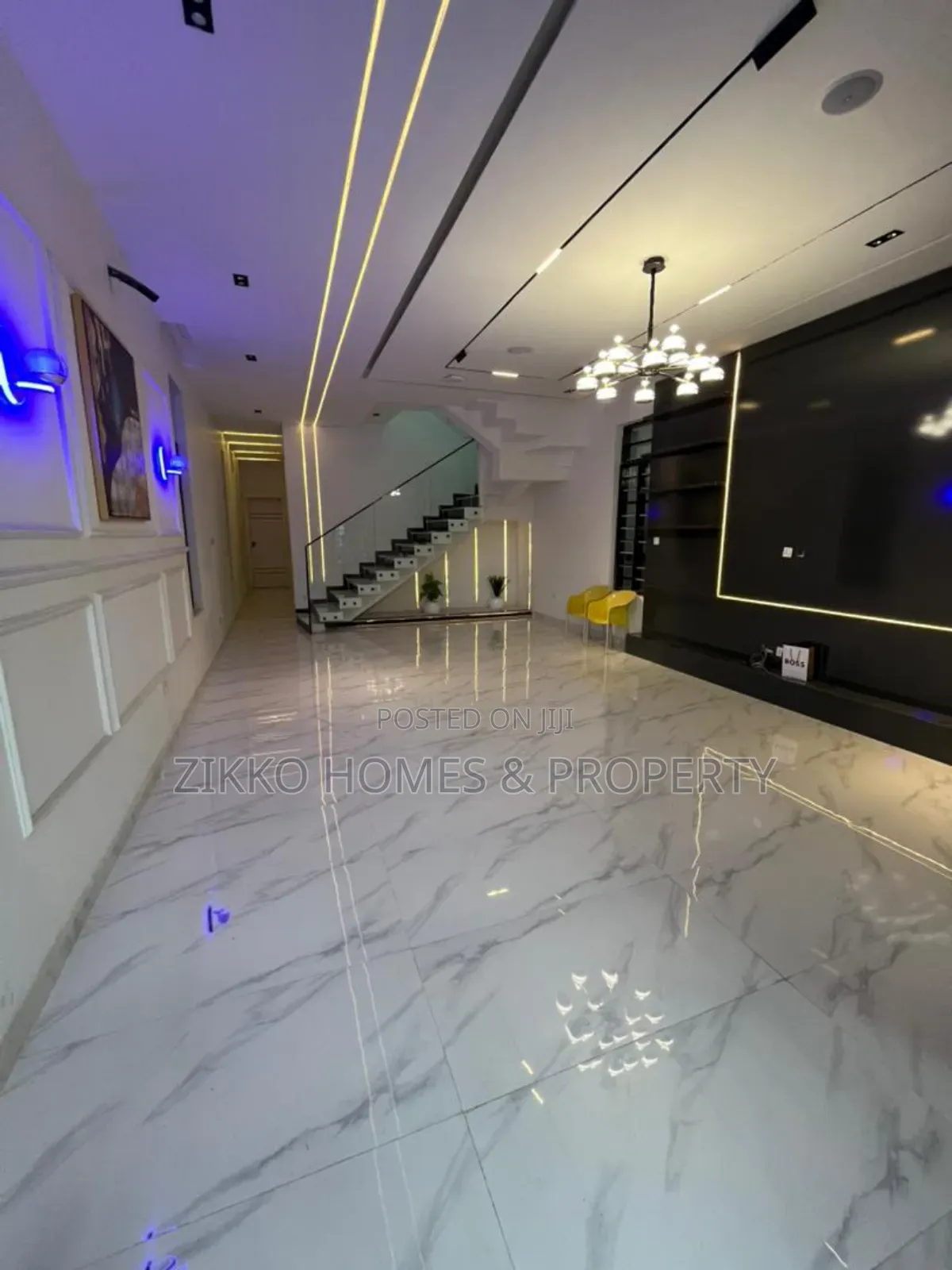 5bdrm Duplex in Chevron Drive, Lekki for sale