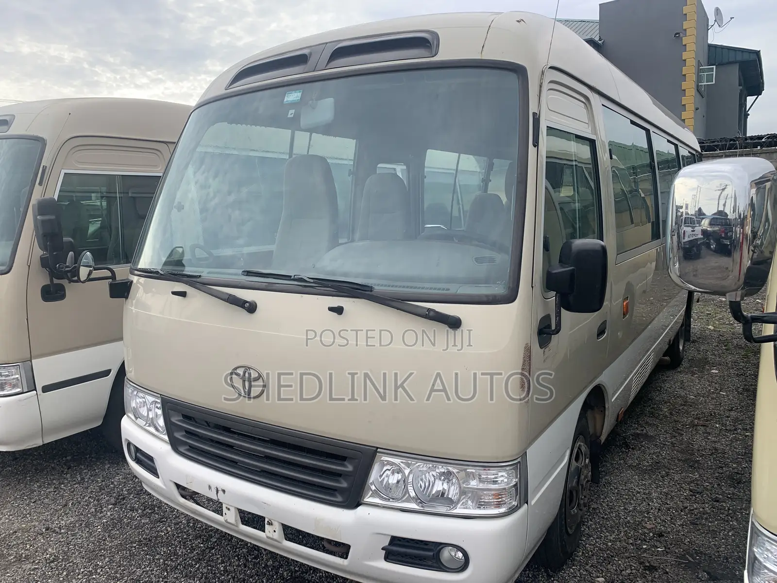 Toyota Coaster 2018