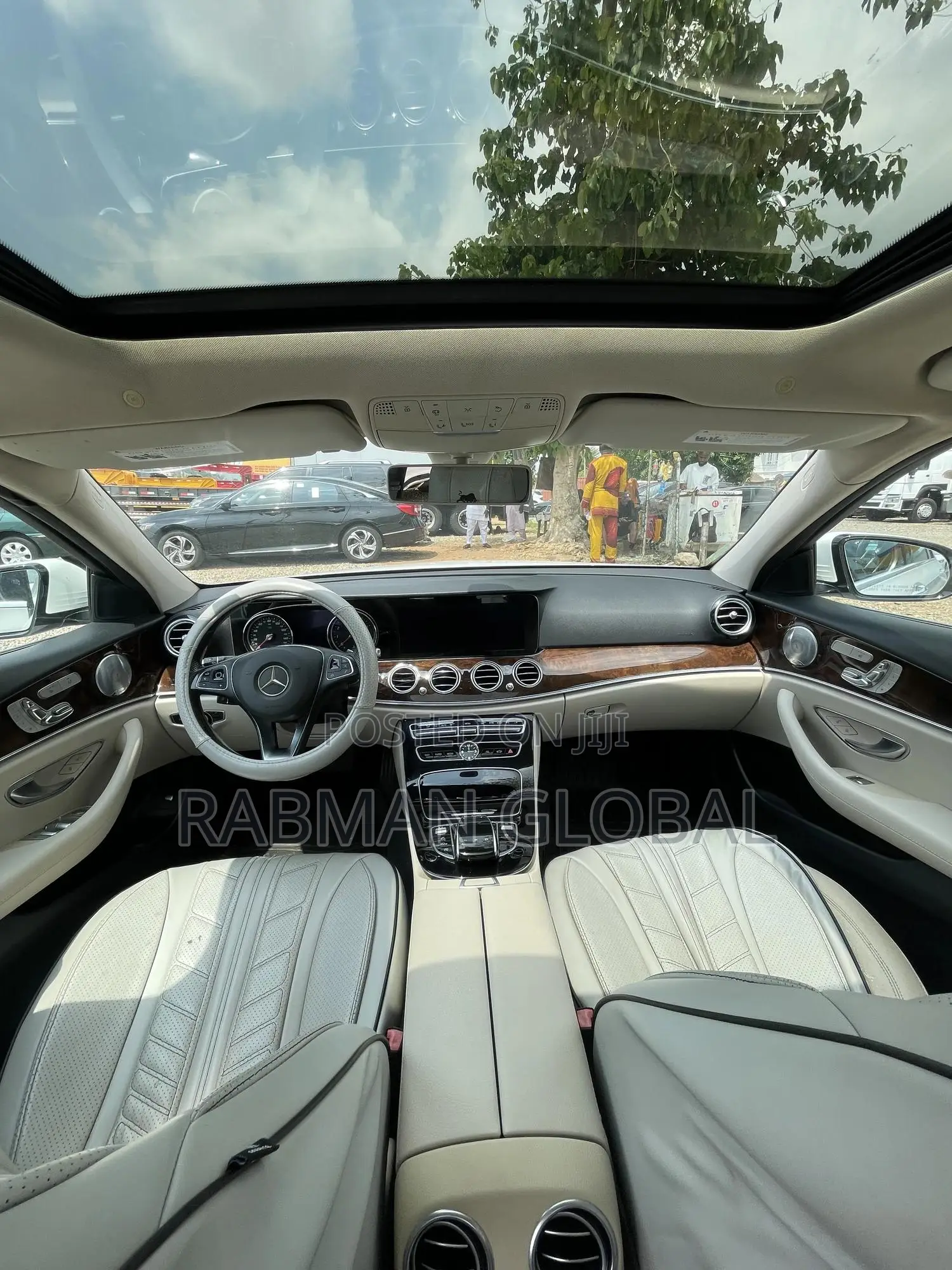 Mercedes-Benz E300 4Matic AWD Sedan (2.0L 4cyl 9A) 2017 White