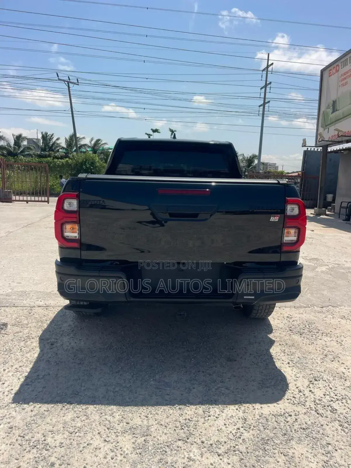 Toyota Hilux 2026 Black