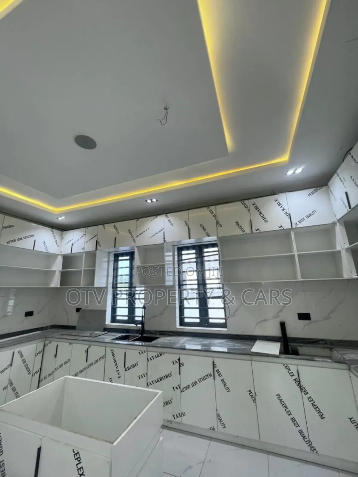 Furnished 5bdrm Duplex in Ikota for sale