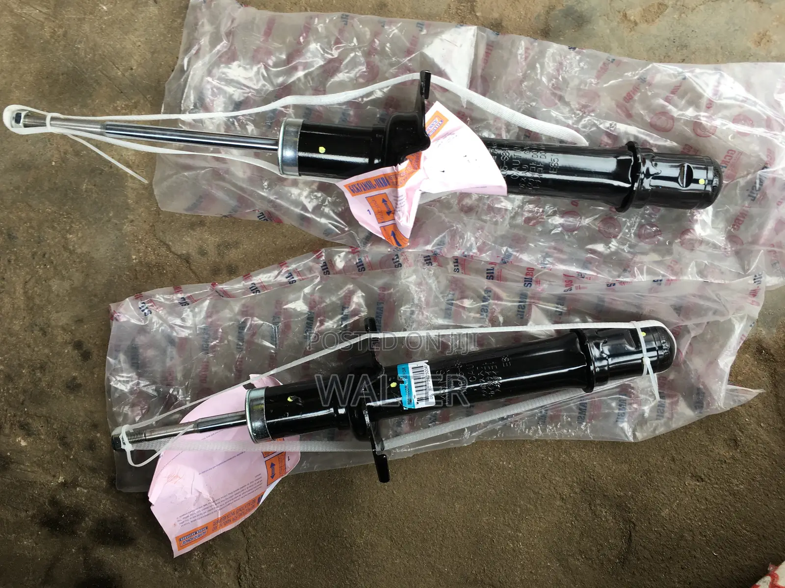 Front Back Shocks for Honda Accord 1998