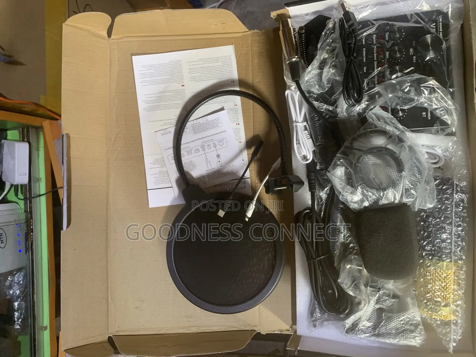 Podcast Condenser Microphone With Sound Card