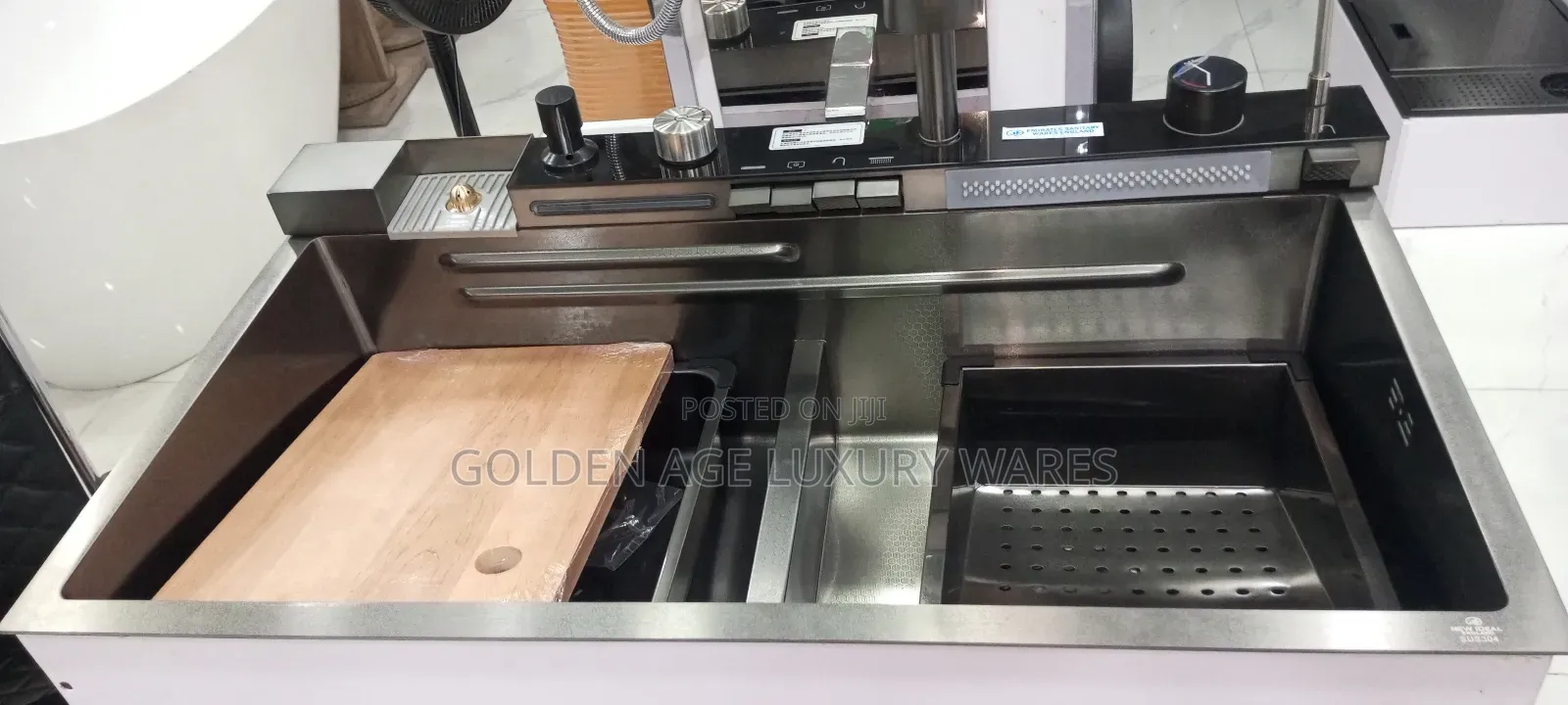 Double Bowl Luxury Sink With Tap