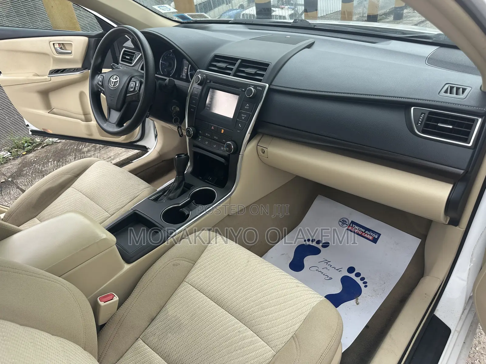 Toyota Camry LE 4dr Sedan (2.5L 4cyl 6A) 2017 White