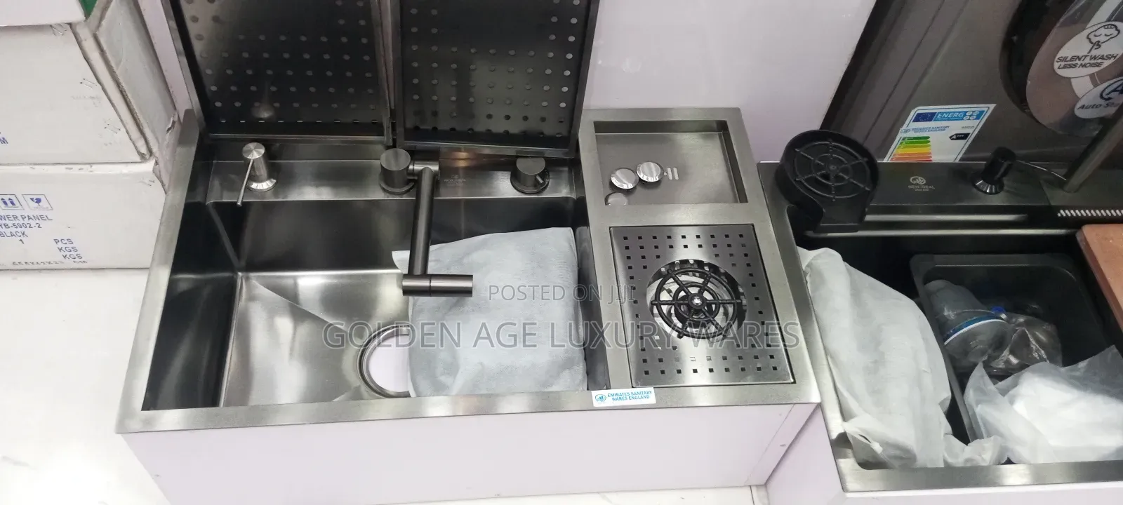 Luxury Sink With Cover