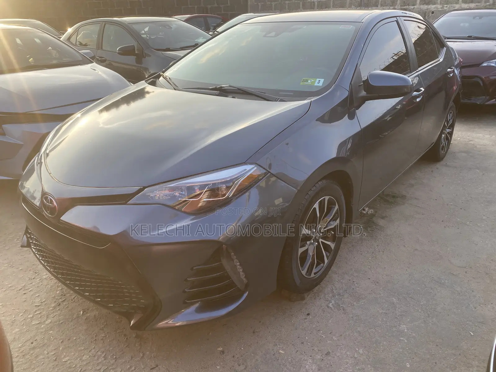 Toyota Corolla LE 4dr Sedan (1.8L 4cyl CVT) 2017 Gray