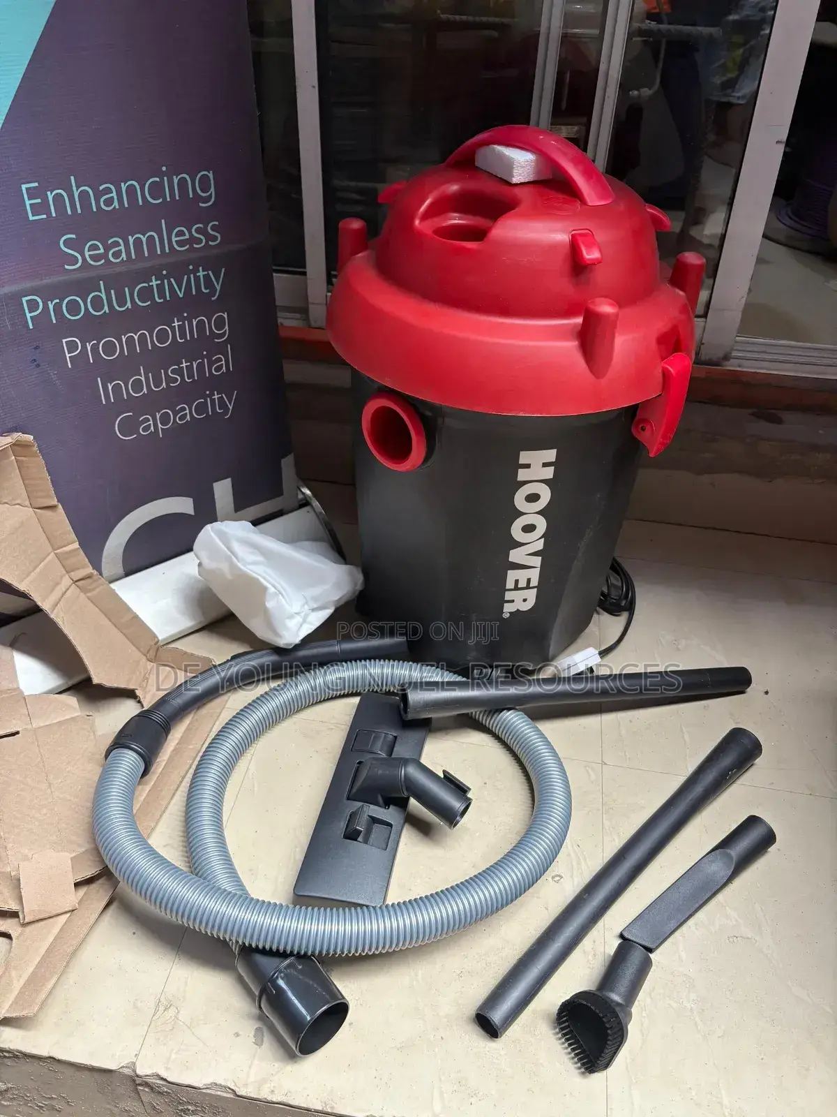 England Hoover Wet and Dry Vacuum Cleaner With Blower 35l