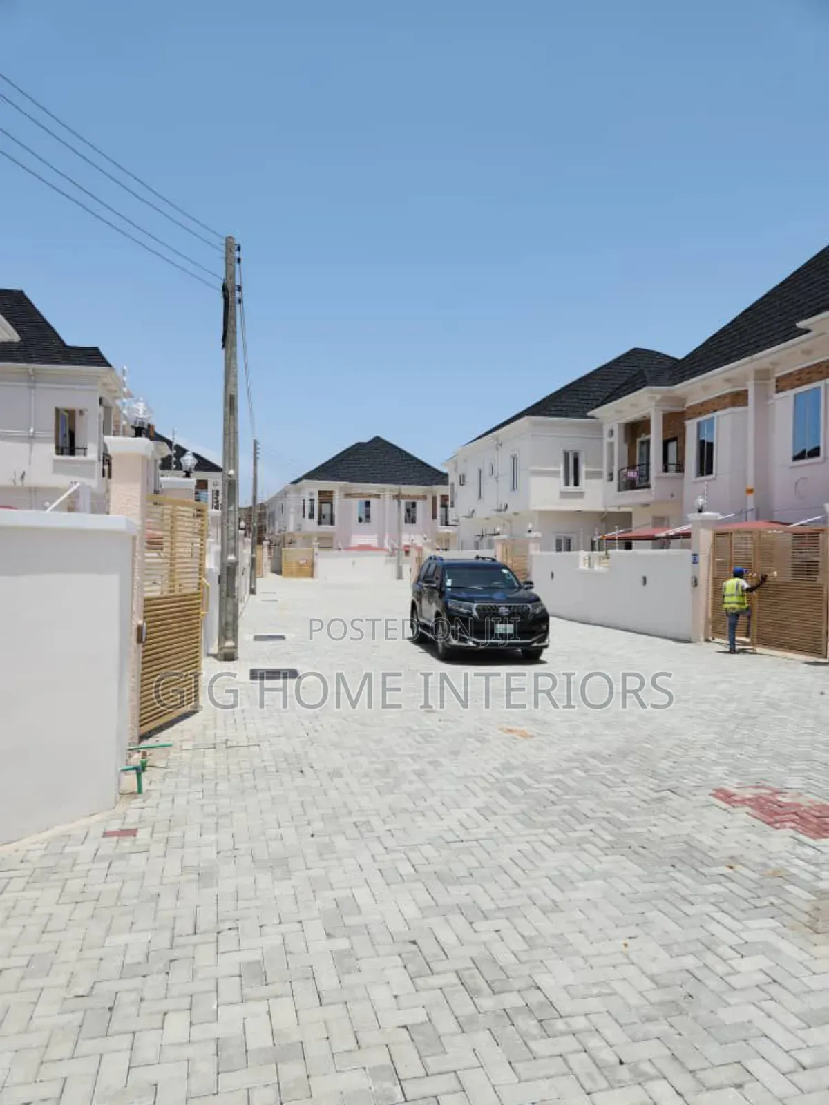 5bdrm Duplex in Ikota Gra for sale
