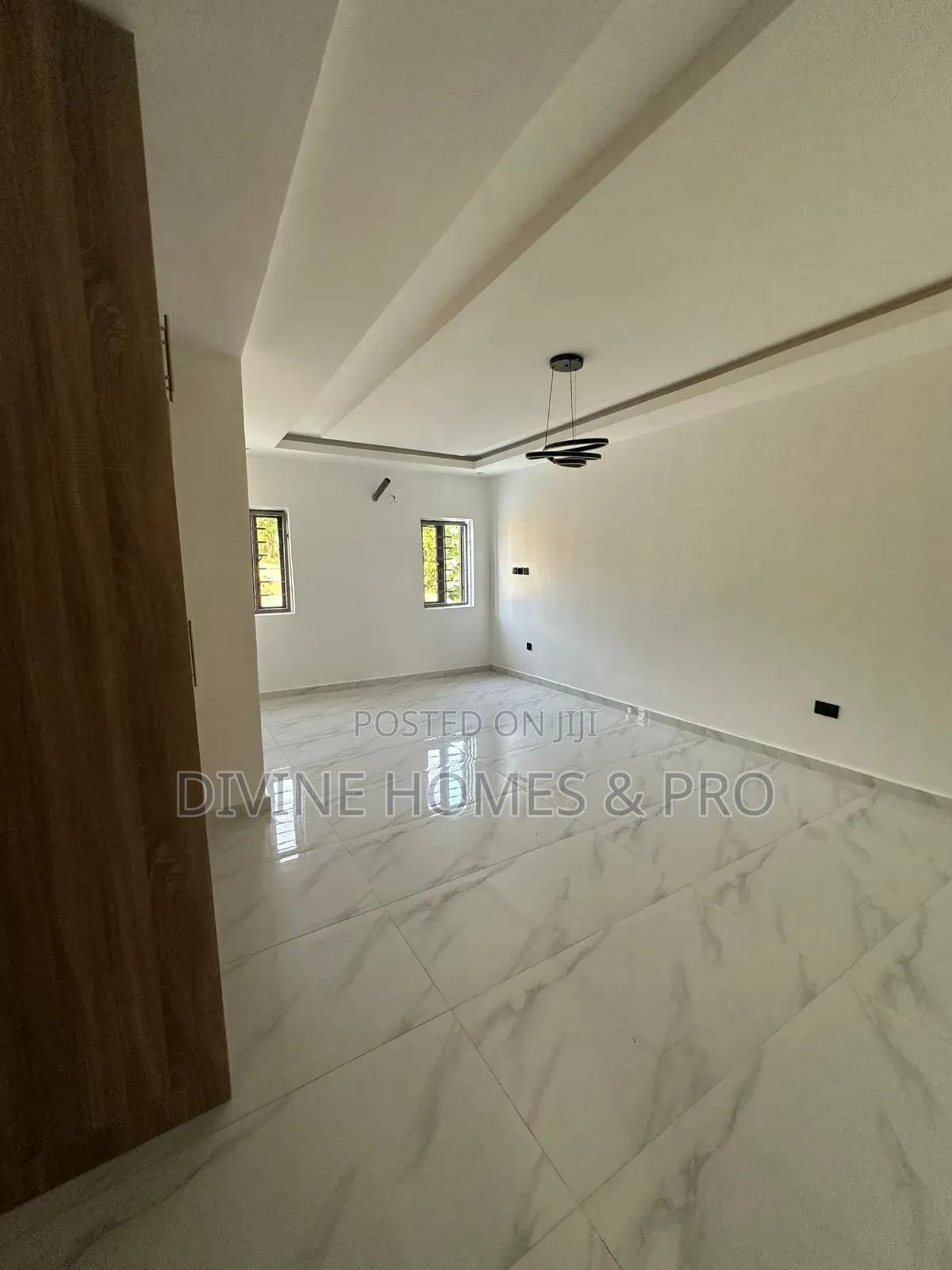 4bdrm Duplex in Brains And Hammer, Life Camp for rent