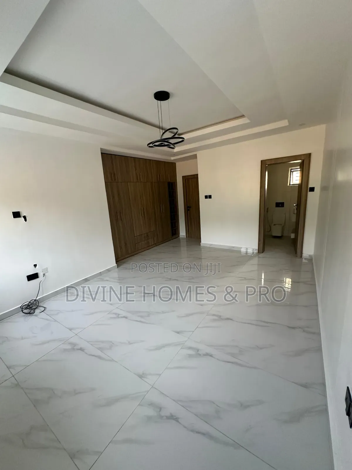 4bdrm Duplex in Brains And Hammer, Life Camp for rent