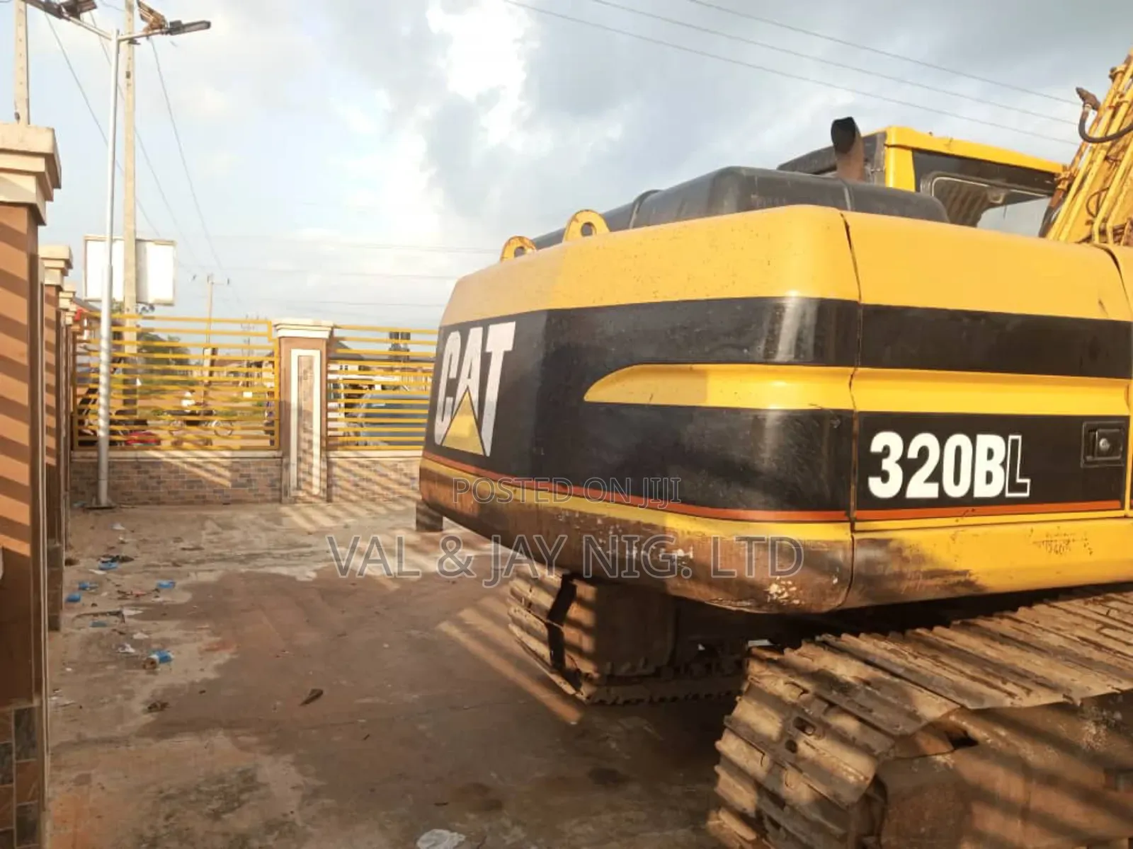 Cat Excavator 320bl - Direct Belgium