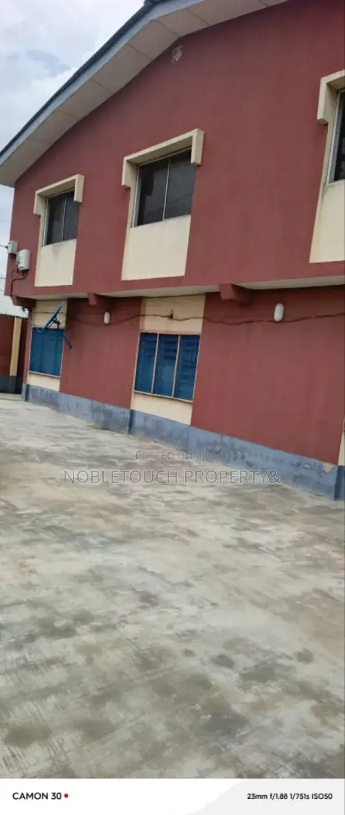4bdrm Block of Flats in Alakuko Iyaiye Lagos for sale