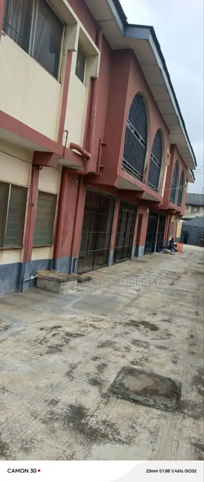 4bdrm Block of Flats in Alakuko Iyaiye Lagos for sale