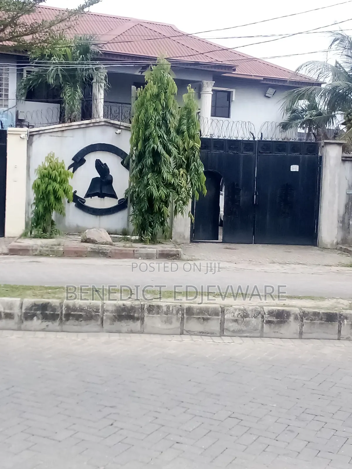 4bdrm Apartment in Amuwo Odofin New for rent