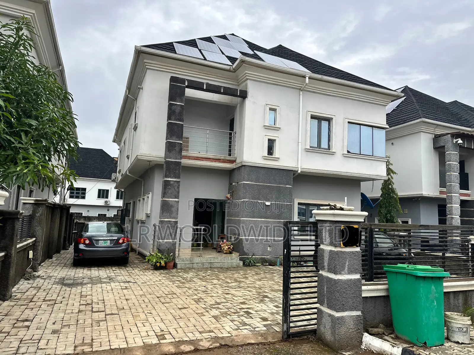 6bdrm Duplex in Lugbe District for sale